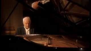 Beethoven Sonata para piano Nº 29 en Si ♭ mayor Opus 106 Hammerklavier Daniel Barenboim piano [upl. by Gudren33]