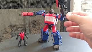 Transformers Siege Crosshair with Pinpointer Quick Review [upl. by Merline485]