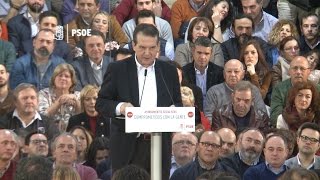 Caballero cree que Díaz es quotlo mejorquot del PSOE [upl. by Brew566]