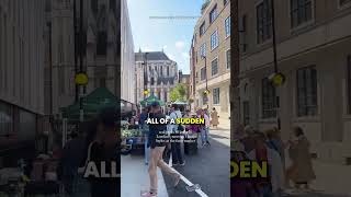 Harry Styles gives fans flowers in London 🥺🌹🇬🇧 shorts harrystyles celebrity [upl. by Oderfodog]