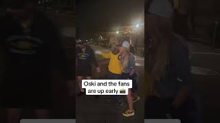 Cal fans getting their preGameDay flicks in with their mascot 🐻 shorts [upl. by Eilema194]