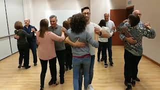 5 Passos de Kizomba com 3 Saídas KizombaGratiscom [upl. by Nairadas743]