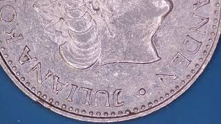 1 Gulden  Juliana 1968 coin from Netherlands under the microscope [upl. by Notlehs]