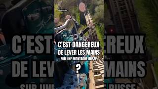 C’est dangereux de lever les mains dans un coaster  🎢 [upl. by Auot]