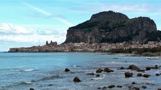 Cefalu Sicily Italy  Cefalù Sicilia Italia  Turismo y viajes  Tourism Travel  Playas Beach [upl. by Attelra]