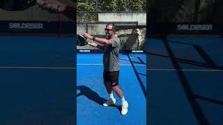 PADEL TIP 🎾 Bajada de derecha 👊🏻 padel padeltime padelhighlights [upl. by Otreblaug]