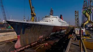 Queen Elizabeth 2  Drydocks World [upl. by Vernor]