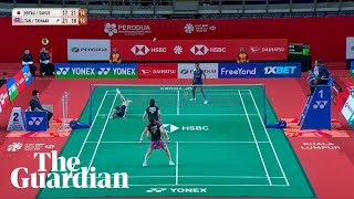 Epic 211shot badminton rally delights fans in Malaysia [upl. by Loss145]