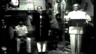 O Duniya Ke Rakhwale  Mohammad Rafi Live With Naushadmp4 [upl. by Nicoli238]