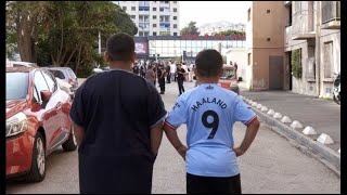 Visite de Marseille à Marseille  quotSil nous fait une promesse il faut quil la tiennequot [upl. by Tessie]