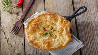 Recette  Tourte au boudin blanc [upl. by Mauchi]