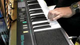 SYNTHE YAMAHA PSR 12 test sons rythmes amp flanger BLUESMAN DES CAVERNES [upl. by Ellehsem]