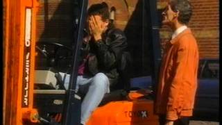 12 Steden 13 Ongelukken  Alphen Knallen S05E15 1994 12 [upl. by Nawad]