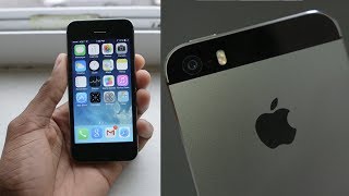 Apple iPhone 5s Review [upl. by Reimer84]