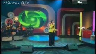 Siti Nurhaliza  Cant Take My Eyes Of You live [upl. by Innoj]