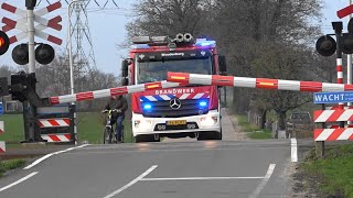 Prio 1 brandweer Maarn Woudenberg en Doorn met spoed naar grote brand aan de Haarweg in Woudenberg [upl. by Aser]