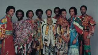 Earth Wind amp Fire  Devotion Live HQ [upl. by Hux]