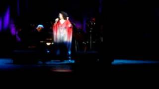 Gal Costa cantando quotAs Vitrinesquot [upl. by Kalman12]