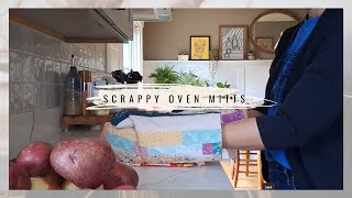 Lets Make Scrappy Oven Mitts  Useful Little Curated Mini Quilts for Your Kitchen [upl. by Marti679]