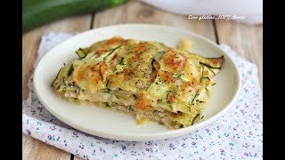 Parmigiana bianca di zucchine crude che cuoce direttamente in forno [upl. by Mccutcheon]