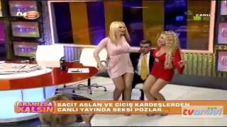 Cicişlerin kucak şovu 14012013  TV8 Aramızda kalsın  Sacit Aslan [upl. by Nawd]