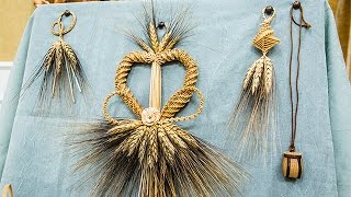 How To  Joann Kelly Catsos DIY Braided Heart Wheat Weaving  Hallmark Channel [upl. by Eemiaj]