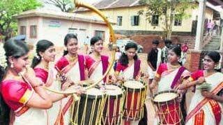 Incredible Chenda Melam Beats  What A Powerful Performance From This Team [upl. by Nyladnewg]