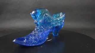 Vintage Blue Olde Virginia Glass Fenton Glass Daisy Button Cat Shoe Boot Slipper [upl. by Suoilenroc420]