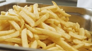 Comment cuisiner des frites croustillantes  RATIONAL VarioCookingCenter [upl. by Angelis]