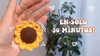 Llavero de Crochet con Forma de Girasol  Fácil y Rápido  Tutorial Paso a Paso [upl. by Yennep]