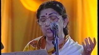 Lata Mangeshkar  Aayega Aanewala  Naina Barse Rhim Jhim Live Performance [upl. by Noraj]