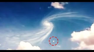 • UFO entering Interdimensional Portal over Geneva SWITZERLAND Dec 2015 [upl. by Ahsema]