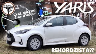 2022 Toyota Yaris 15 Hybrid  Ile NAJMNIEJ spali w mieście [upl. by Yrotciv]