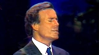 Julio Iglesias  Momentos  Abrazame Live1989sound enhancement [upl. by Koerlin]