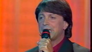 Herve Vilard  La vie est belle  le monde est beau  Live1995 [upl. by Eisenhart107]