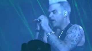 Robbie Williams  TW Classic Werchter  04072015  Feel [upl. by Clerc]