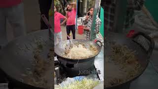 Noodles recipe streetfood shorts status whatsappstatus noodles noodlesrecipe chickennoodles [upl. by Ellenuahs528]