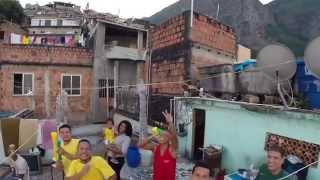 Paseando en las favelas  Facundo  20  Mundial Brasil 2014 [upl. by Rochus]