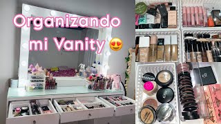 ORGANIZANDO MI COLECCIÓN DE MAQUILLAJE 2023  VANITY 2023  DEPURACIÓN DE MAQUILLAJE [upl. by Lyj]