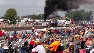 Jacked Up Semi puller blows engine out of the frame [upl. by Leasia]