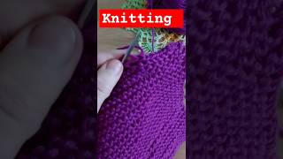 Im knitting a headband [upl. by Cleveland]