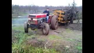 tractor con carga atrapado en barro [upl. by Jeannie]