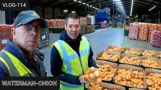 FARMVLOG 114 uien afleveren aan WatermanOnions BV [upl. by Merwyn672]