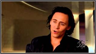 Tom Hiddleston crackvid  soundround 2 [upl. by Rica]