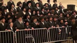 Admor Burshtien Dancing Mitzva Tanz at youngest sons Wedding [upl. by Avera]