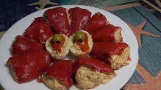 Pimientos de piquillo rellenos de atún huevo y mayonesa [upl. by Eixor190]