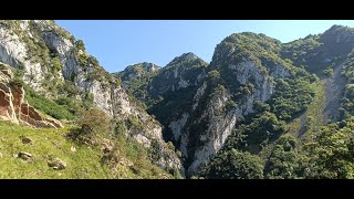 Las Xanas haitzartea eta Casa Generosa jatetxea Asturiasen [upl. by Suirtimid677]