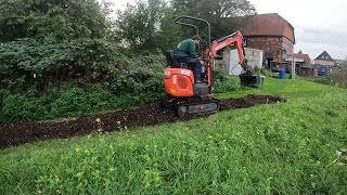 Hackschnitzel verteilen mit dem Minibagger und Häcksler Reparieren [upl. by Calesta896]