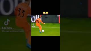 Bernardeschi rischia la giocata 😱 [upl. by Tallou659]