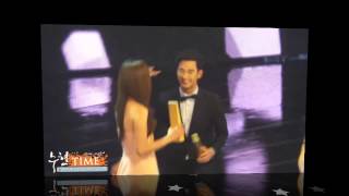 Kim Soo Hyun amp Jun Ji Hyun  Sweet Moments Part 2  50th Baeksang Art Award 2014 [upl. by Hadeehsar]